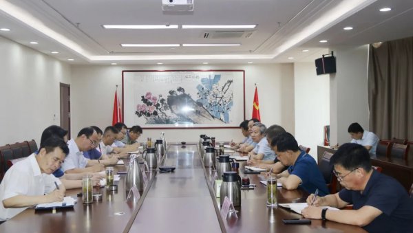 交投集團召開創(chuàng)建全國文明城市暨迎接國家衛(wèi)生城市復(fù)審工作推進會議